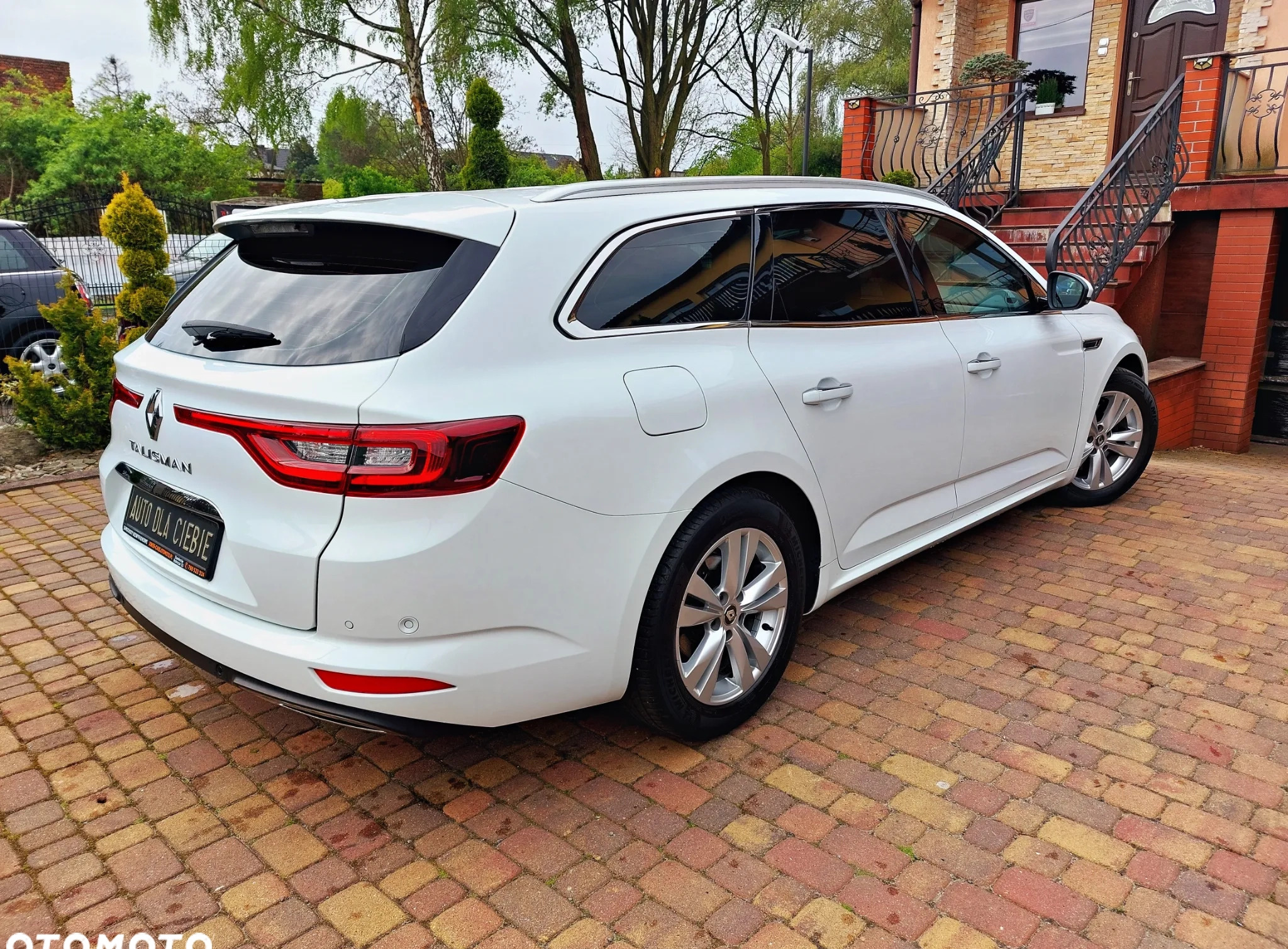 Renault Talisman cena 69900 przebieg: 166000, rok produkcji 2019 z Zawiercie małe 781